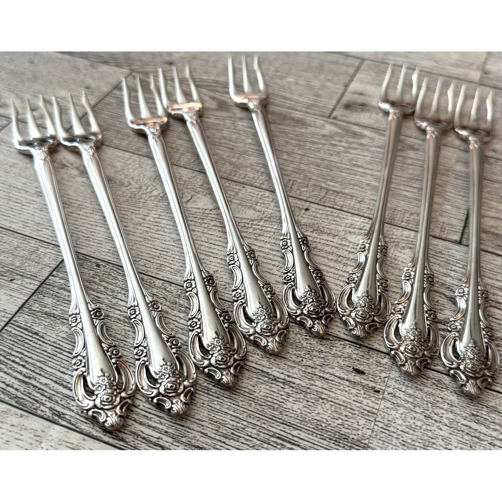 Oneida Community Silver Artistry Seafood cocktail forks set of 8 Silver Plated